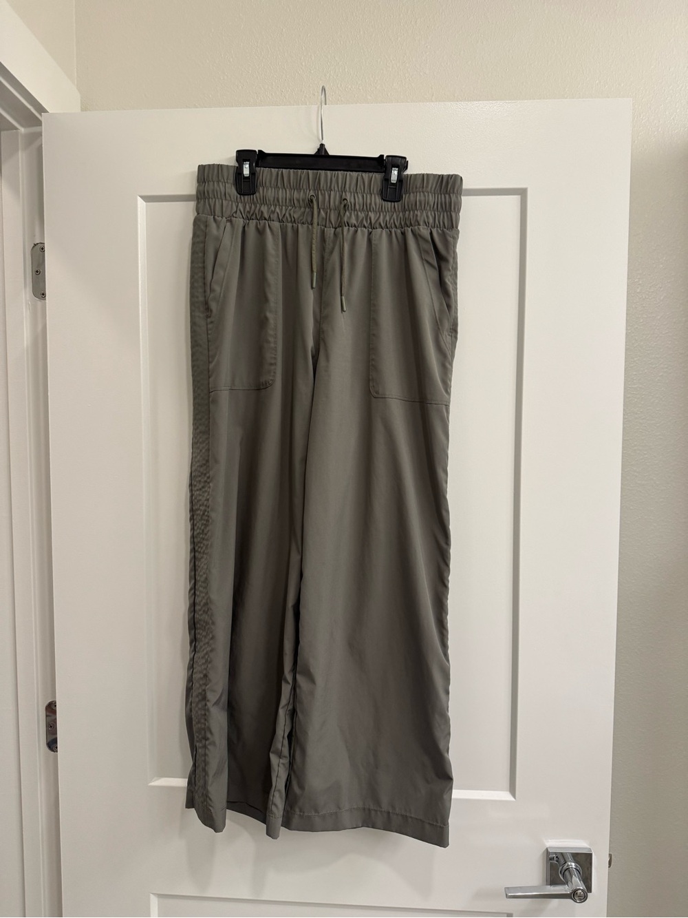 Women’s Joggers Olive Green